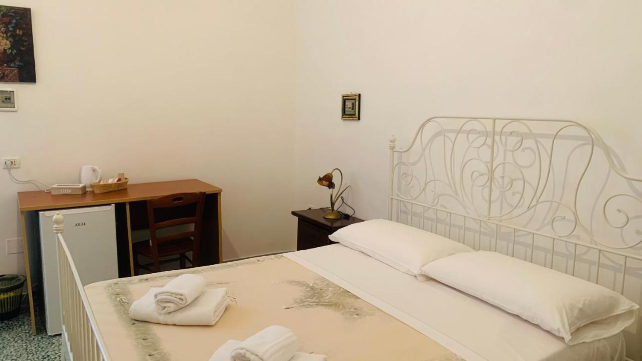 Colombo Apartment E Room Vieste Exterior foto